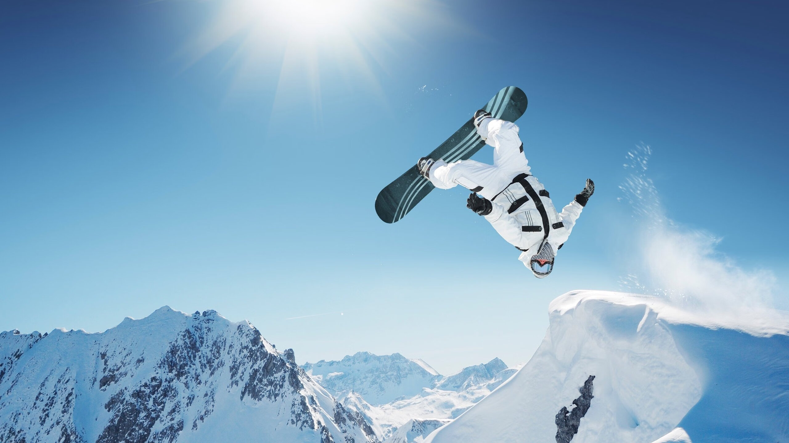 斯洛特：球队表现超出预期，目标是欧冠，斯特洛尔